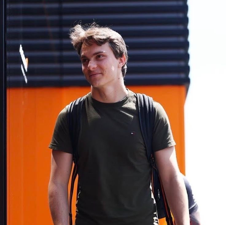 toast ⁸¹ও tweet media