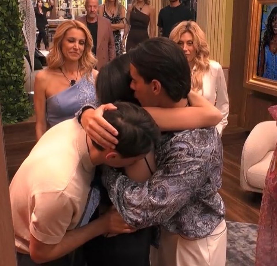 grandissimo unpopolar opinion
loro 3 mi piacevano veramente insieme