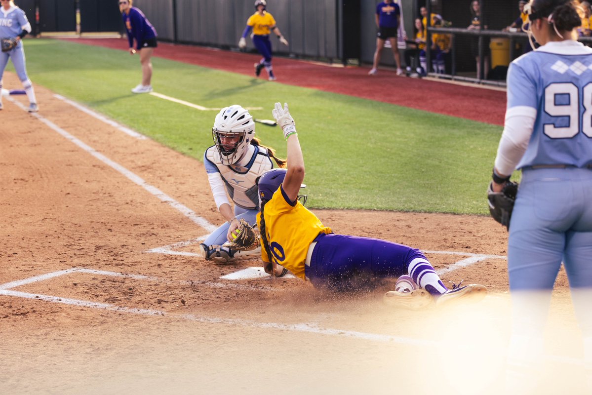 ecu__softball's tweet image. E2| all tied up after 2 

ECU: 1
UNC: 1

#GoPirates | #WeBelieve