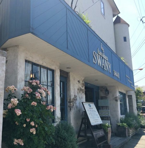 現場からLIVE配信

今日は現場からLIVE配信します
生地屋だけも生地屋っぽくない
でも生地屋？
商品を「売る」のではなく
楽しさを「売る」

そんな生地屋のenjoyLIVE
スワニー・リアル店舗の楽しさを
是非見てみて下さい

本日　4/15(水)　17:00