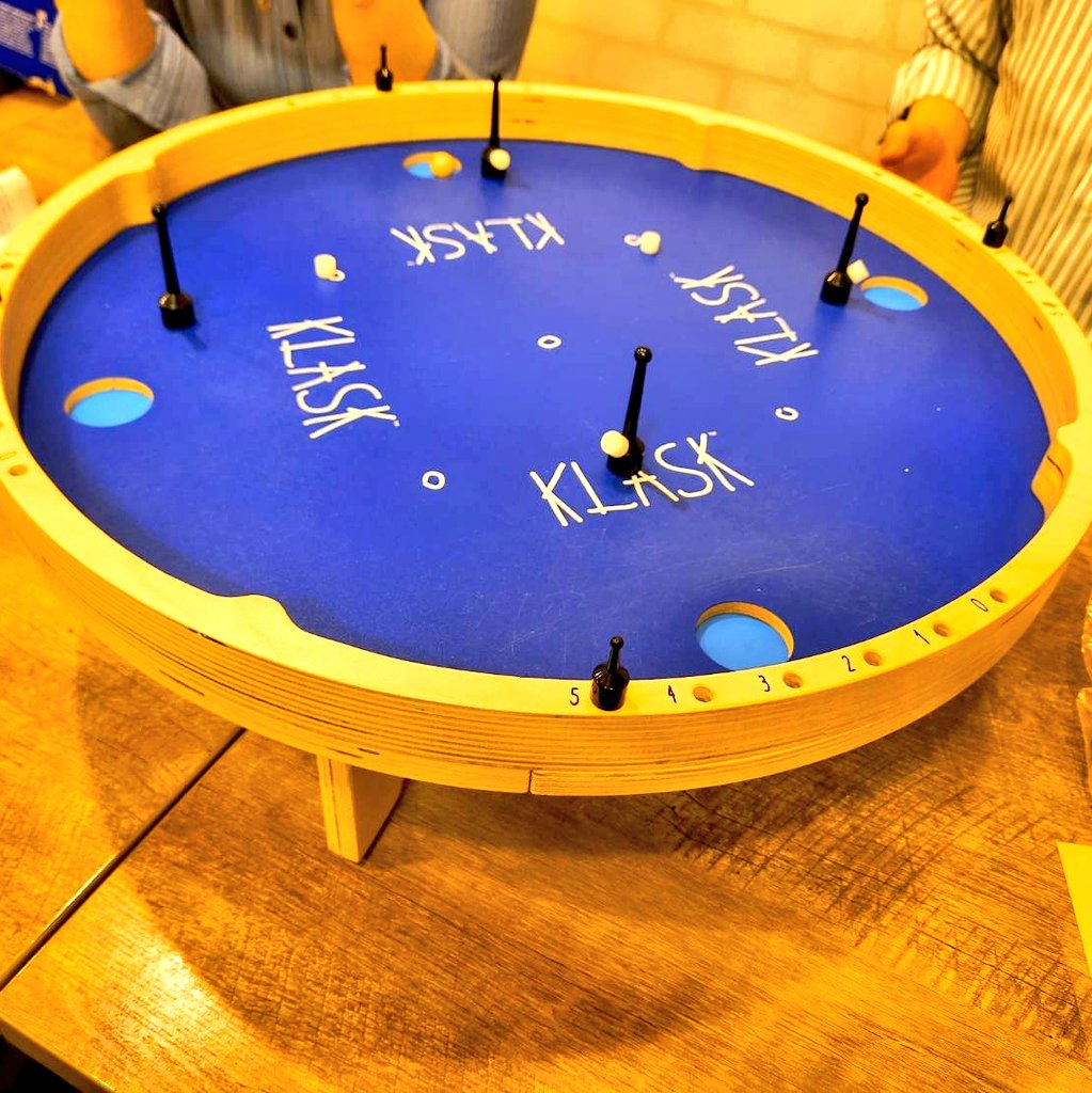 【中量級会/出張@リトルケイヴ新宿】
久しぶりの食事ありボドゲカフェ！おおつきくんプロモイベ優勝おめでとう🎉コンパイルの遊び方が分かったり、何となく見た事のあるゲームが出来て有意義に過ごすことが出来ました〜。ラインナップも多く食事も美味しかったのでリピアリです:)