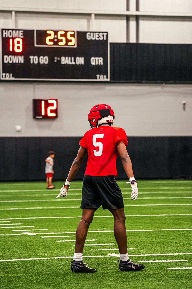 Henry2Special's tweet image. #StudentAthlete 📚