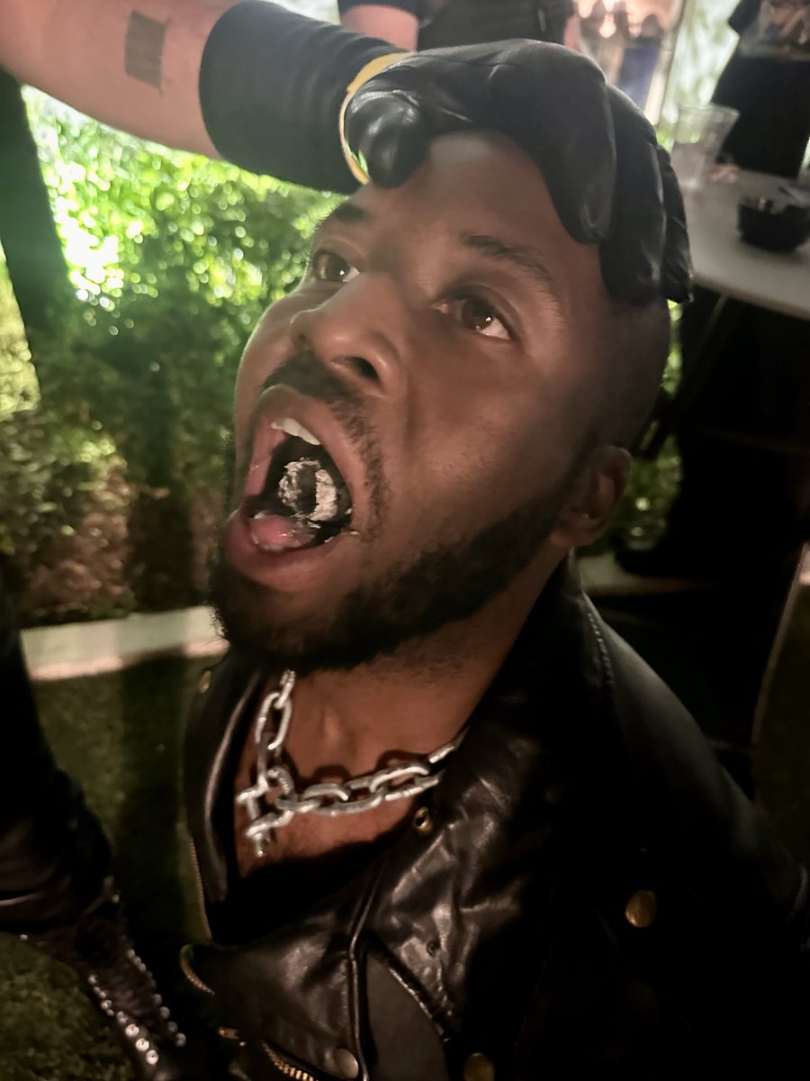 ThisLittleMatty tweet media