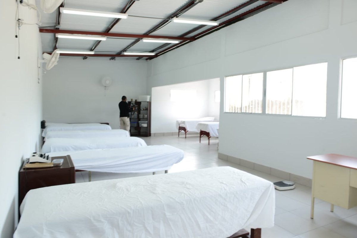 César López González tweet media