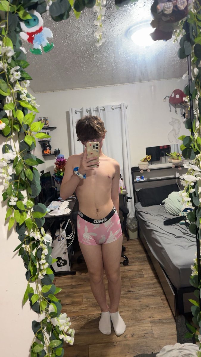 Princessboy356 (5k) tweet media