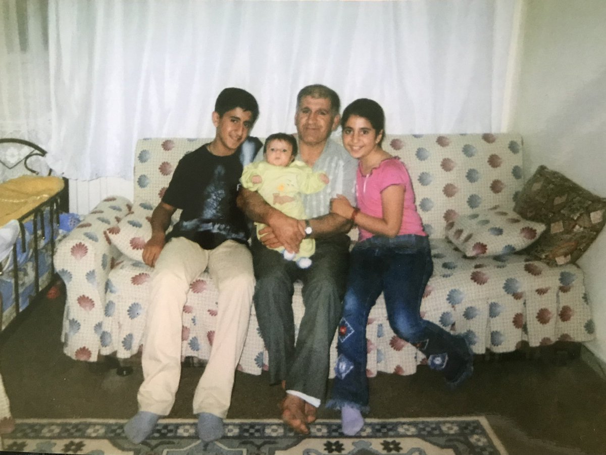 aysemurattt's tweet photo. Canım babam yokluğunun üstünden 8.5 sene geçti ve ben hala eski fotoğraflara bakıp senli günleri özlüyorum.. https://t.co/a8kBiIXL3O