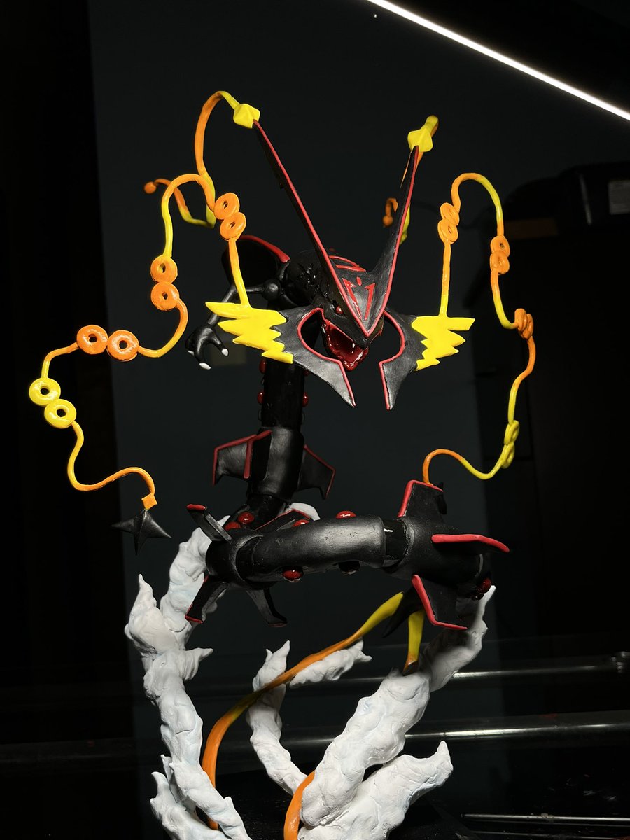 HechoPorUnGeek's tweet photo. Mega Rayquaza

#Pokemon #pokemon #megaevolution #art #rayquaza #Shiny #Escultura #Figure #Art #Sculpture #Sculptureart https://t.co/nkmAQFqSpe