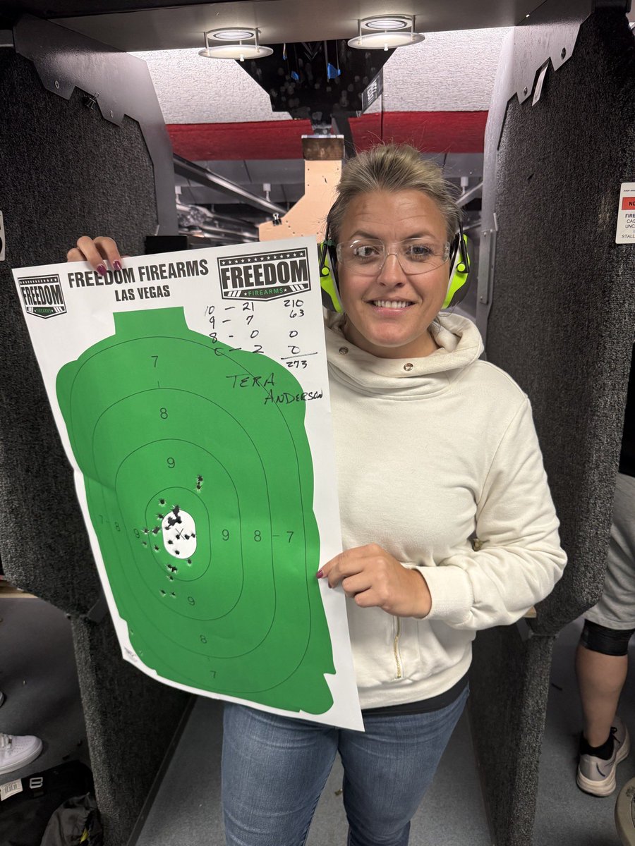 Tera Anderson tweet media