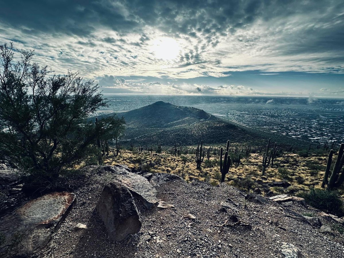 Square1Wellness's tweet image. A bit of Arizona sky to ease the pain of paying taxes! 🌵#taxday #getoutdoors #healthcoach photo credit ⁦@SQ1Wellness⁩ 🇺🇸