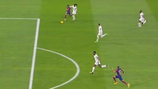 𝖤𝖫 𝖯𝖱𝖤𝖲𝖨𝖣𝖤𝖭𝖳 tweet media