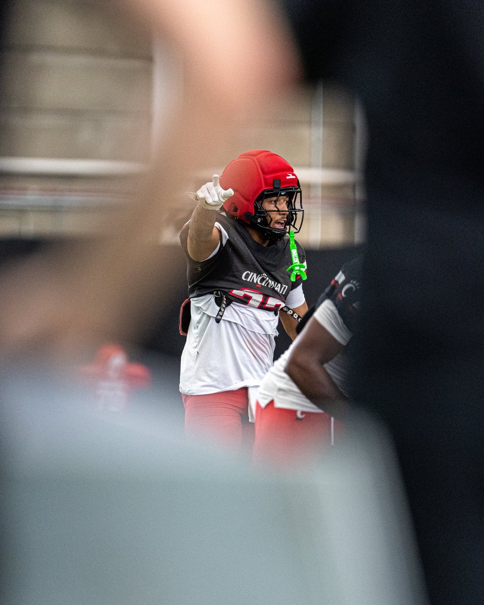 Cincinnati Football tweet media