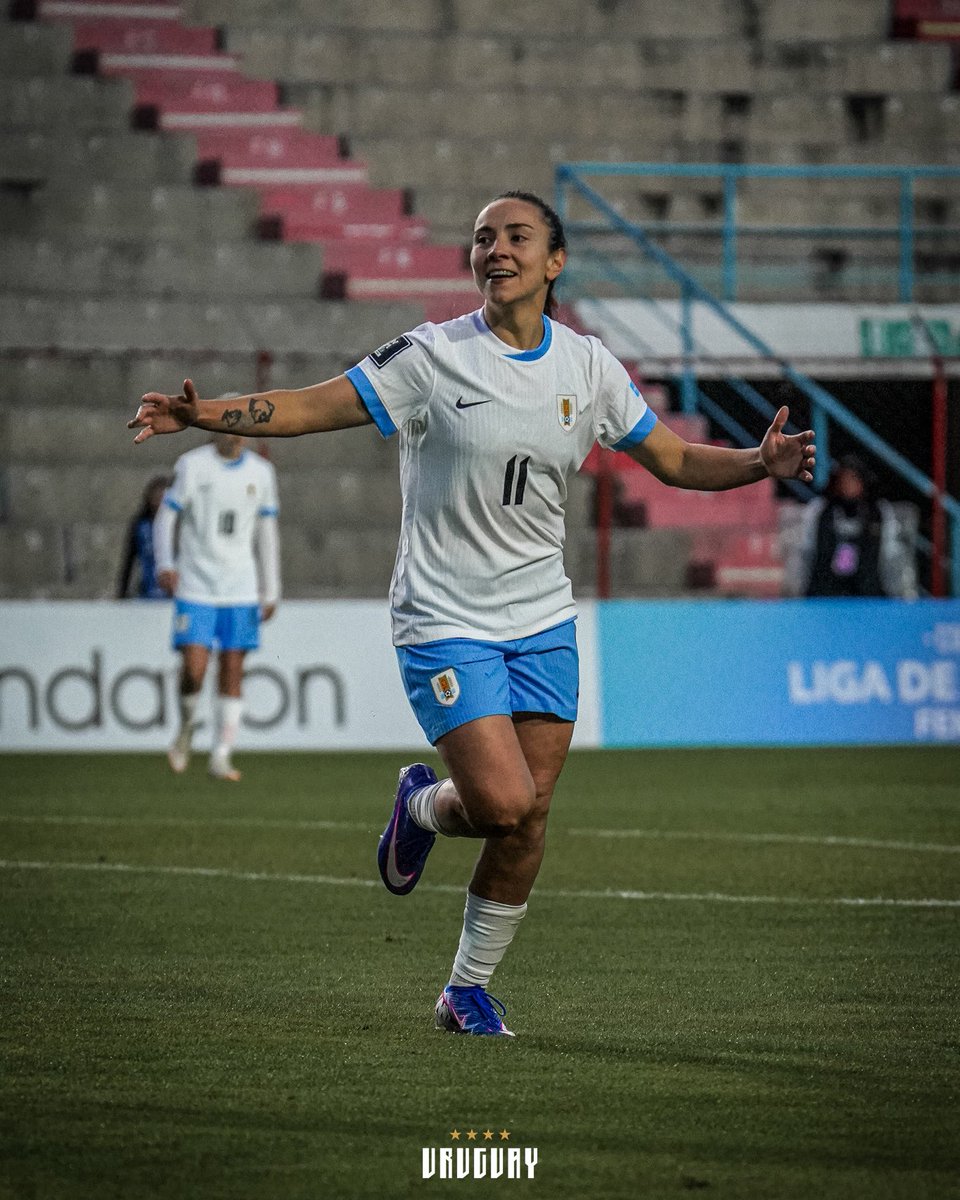 Mathig92's tweet photo. #LNF | LA ESPERANZA URUGUAYA

Bolivia 🇧🇴 1-2 🇺🇾 Uruguay 
⚽⚽ Esperanza Pizarro 

Uruguay se quedó con un triunfo trabajado, pero muy merecido y sigue soñando con clasificarse al Mundial. Esperanza Pizarro figura y pico. 

🔜 Sábado 18/04 - 18 hrs 🆚🇨🇱

📸 @AUFfemenino https://t.co/JJRkzRBLO8
