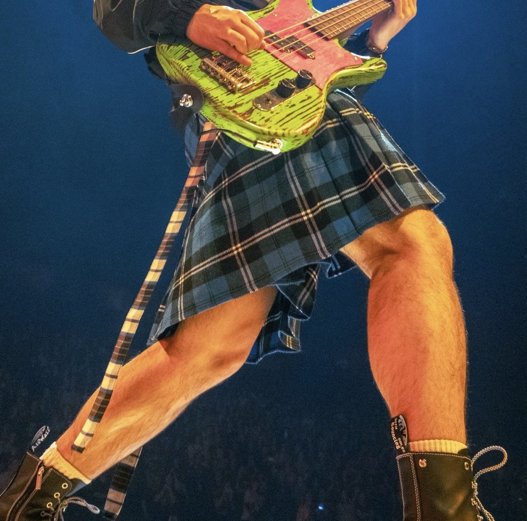 kia Ꙩ*:･ﾟ👻 tweet media