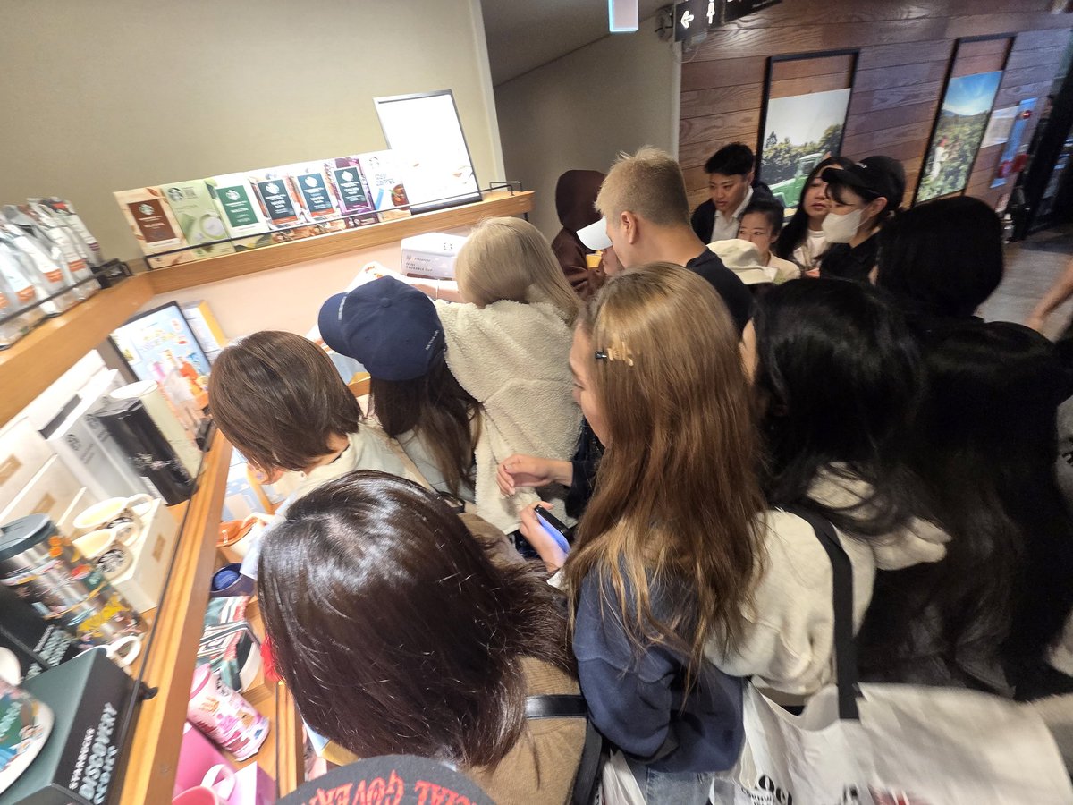 Doogs 𒉭 tweet media