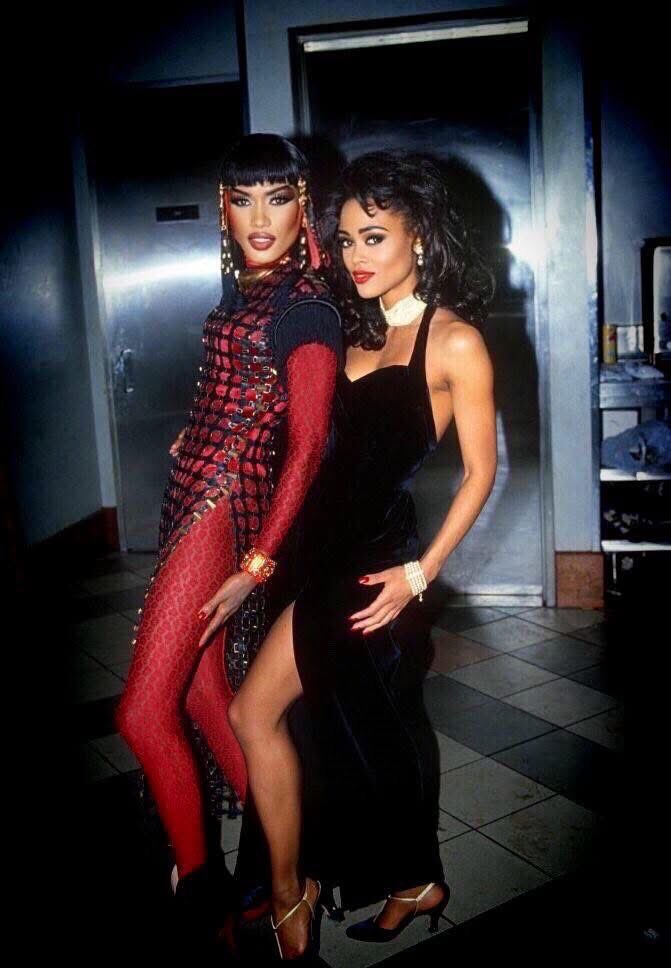 Grace Jones and Robin Givens on the set of the film Boomerang  (1992) ❤️