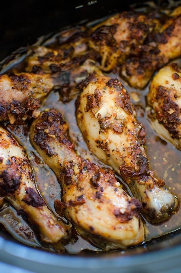 Living_Lou's tweet image. Let your slow cooker do the work with this simple recipe for slow cooker chicken legs with sun-dried tomatoes!

RECIPE: buff.ly/2CnVTYi
#chicken #slowcooker