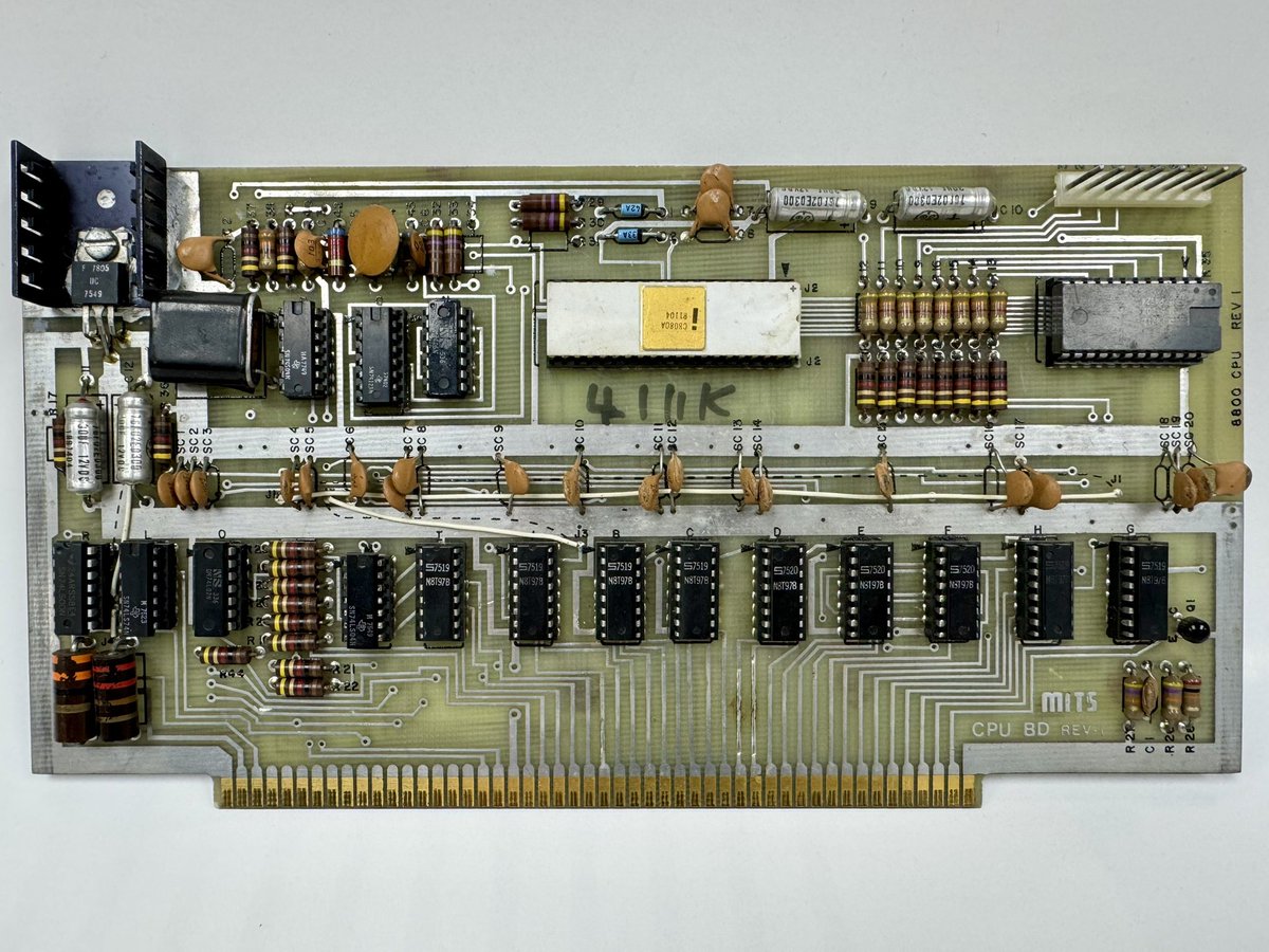sdf_pubnix's tweet image. MITS Altair BUS boards #retrocomputing #vintagecomputing