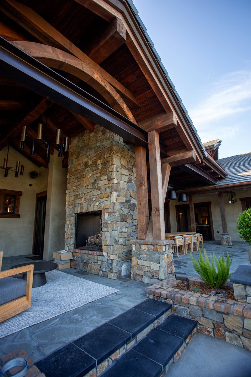 Big Cabin Log & Timber ® tweet media