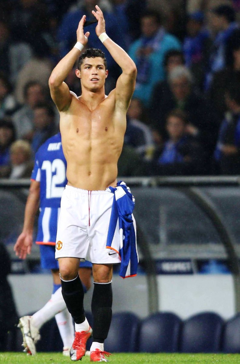 CR7HQ_'s tweet image. FC Porto v Manchester United
on April 15, 2009
#CristianoRonaldo #ManchesterUnited