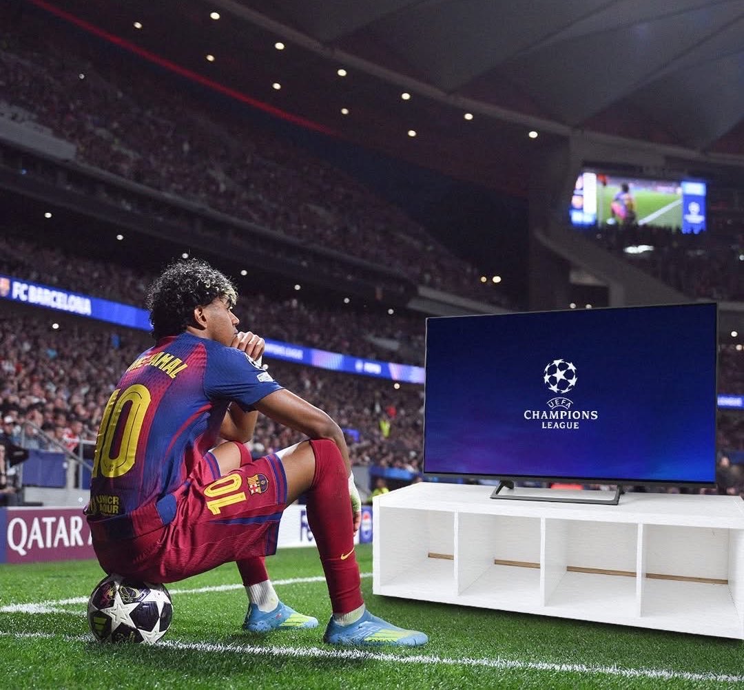 Out Of Context Football tweet media