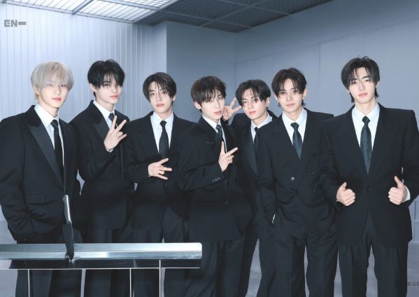 lunaraquarian28 tweet media