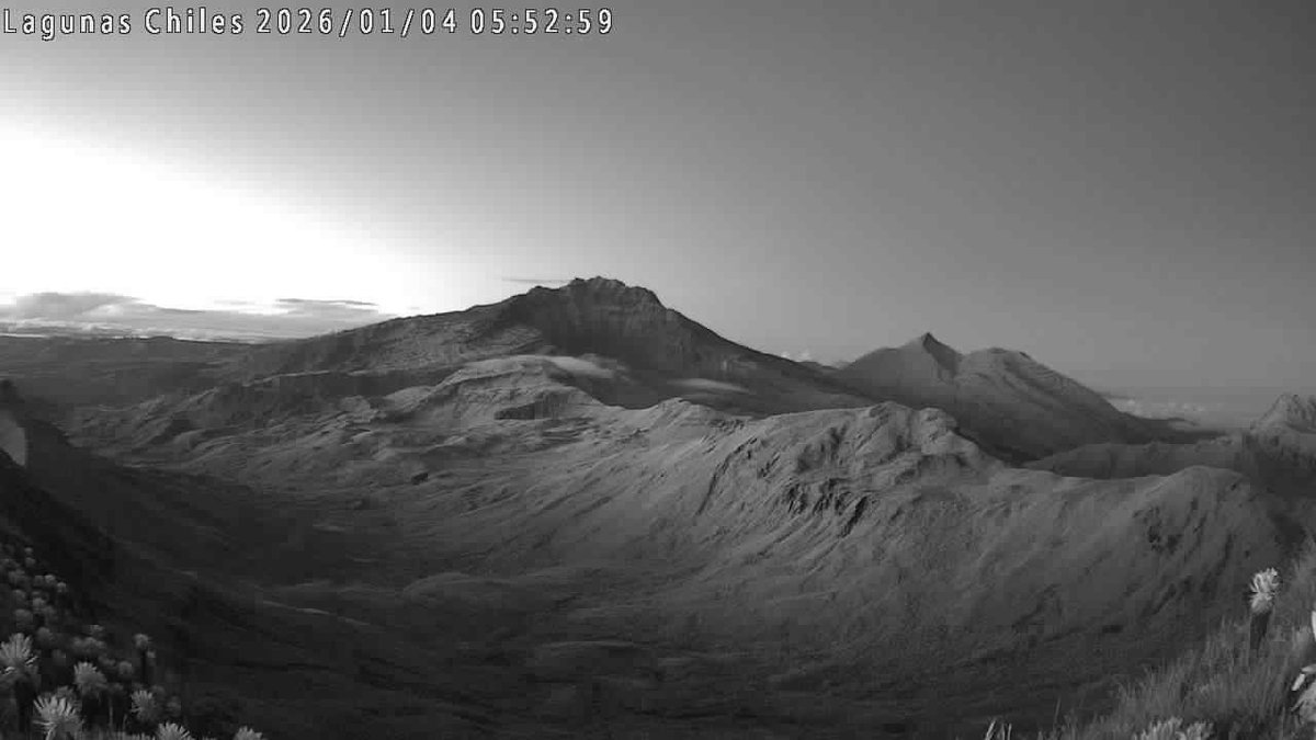 sgcol's tweet image. Boletín semanal de actividad del volcán Chiles Cerro - Negro del 7 al 13 de abril de 2026
tinyurl.com/26569wts
#SGCVolcanes