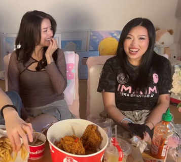 KITTYJUMPPERR!!! tweet media