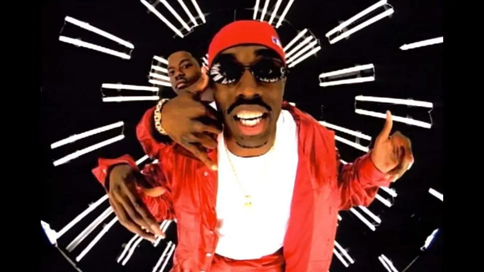 JustFreshKicks tweet media