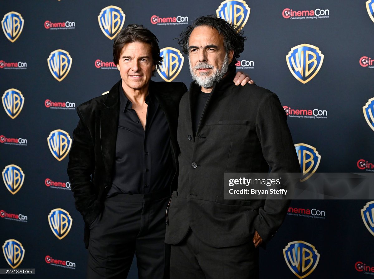 TCNews62's tweet image. NEW 
Tom Cruise and Alejandro González Iñárritu at #Cinemacon in Las Vegas for #Digger 
#TomCruise 
#Warner
