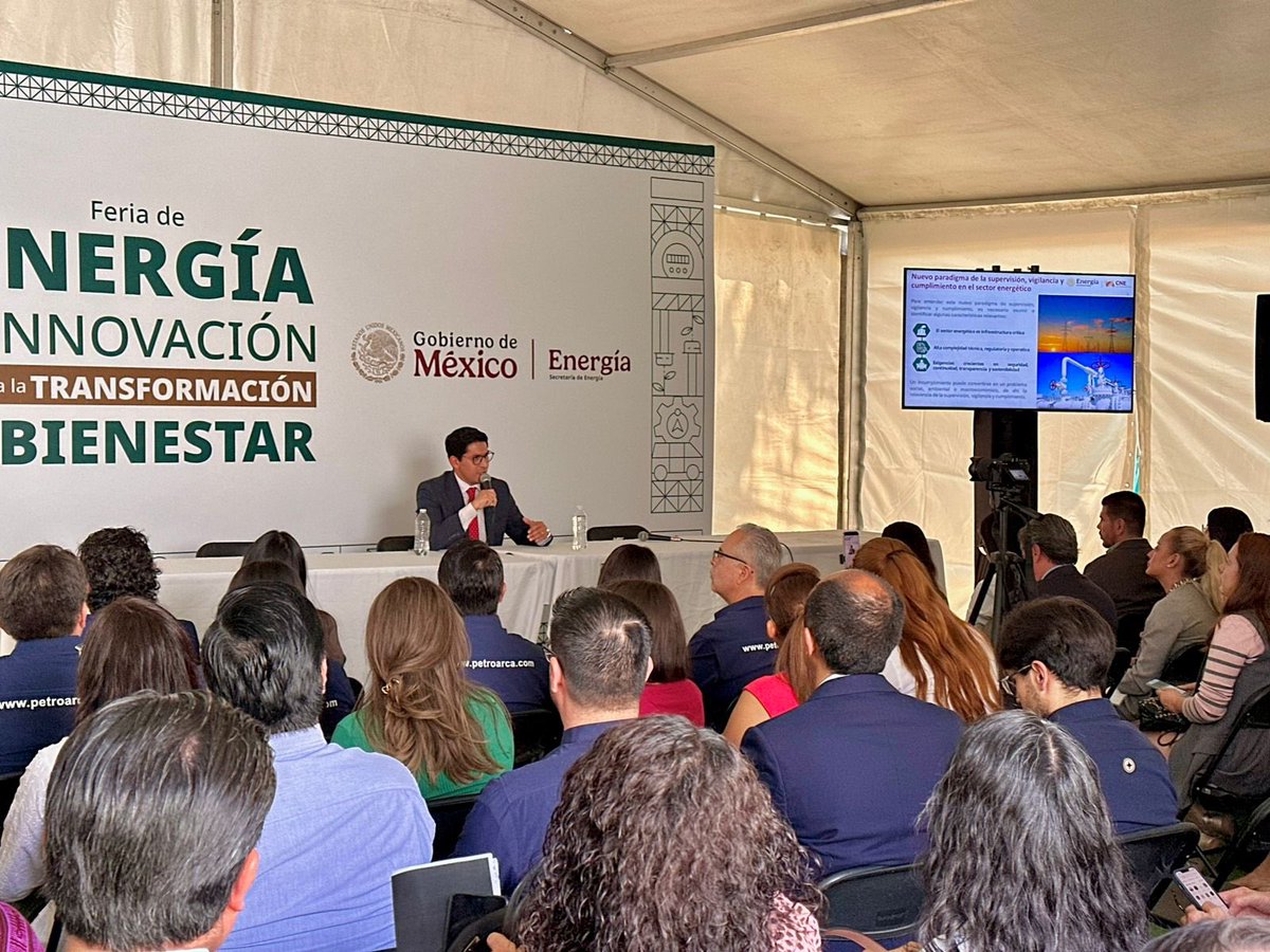 CNE_Mex's tweet photo. ✨ Así se vivió la conferencia del Mtro. Darío Hinojosa Ugarte, Titular de la Unidad de Verificación, sobre Innovación y modernización en la verificación, supervisión y vigilancia del sector energético⚡ en la Feria de Energía e Innovación para la Transformación y el Bienestar. https://t.co/GeWyYDzFnR