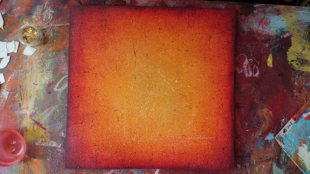 snekboiboop's tweet image. wip for my graduation cap