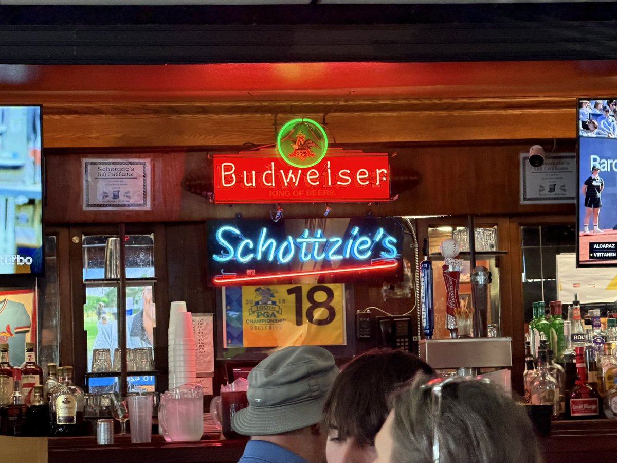 Carter Gold tweet media