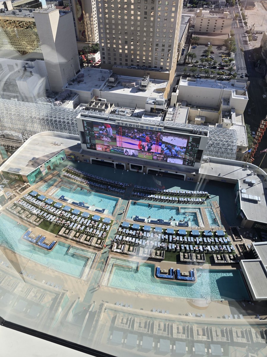 Sean Ross Sapp of Fightful.com tweet media