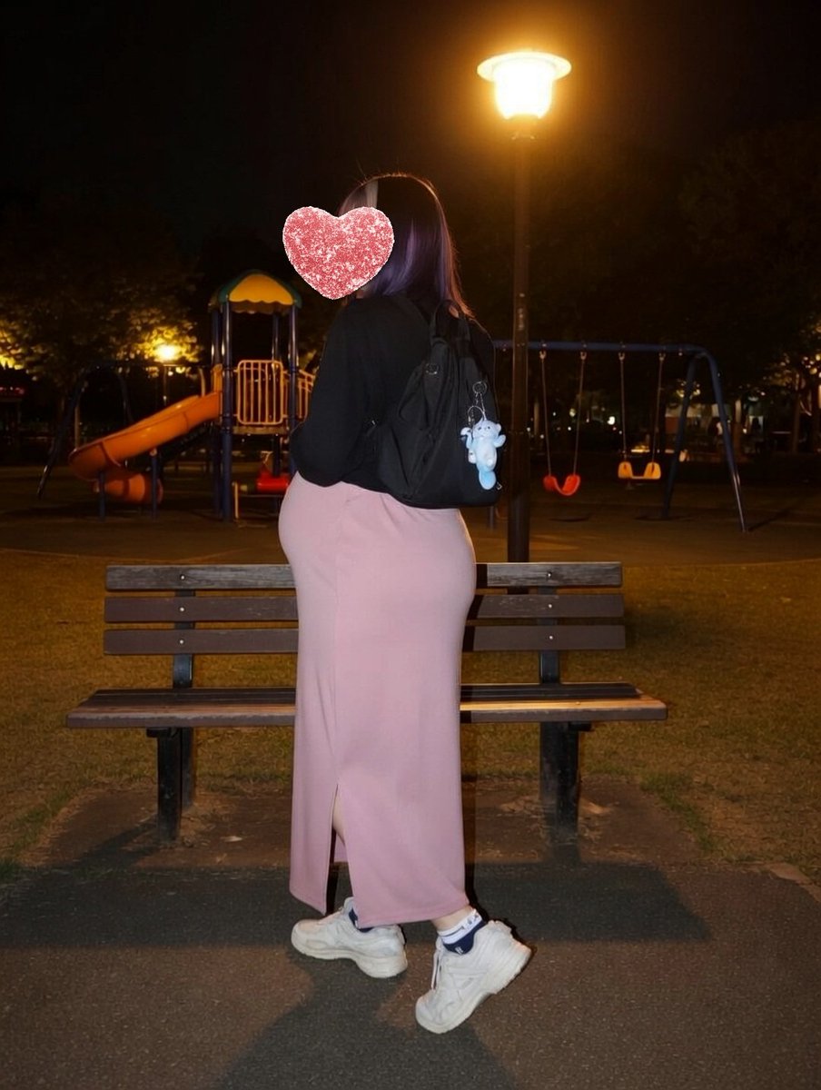 6i4t3fD4MlaDnnM's tweet photo. 夜の公園のお散歩が大好き♥️
��つもとは違う所に行ってみました～

ずっとこのくらいの温度だったら良いな… https://t.co/vyuVCyTz2Y