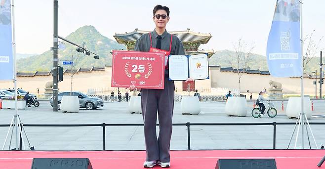 홍할매 tweet media