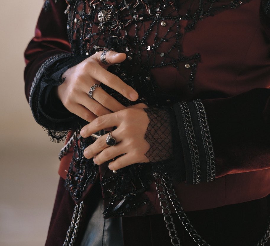 항상행복하게 tweet media