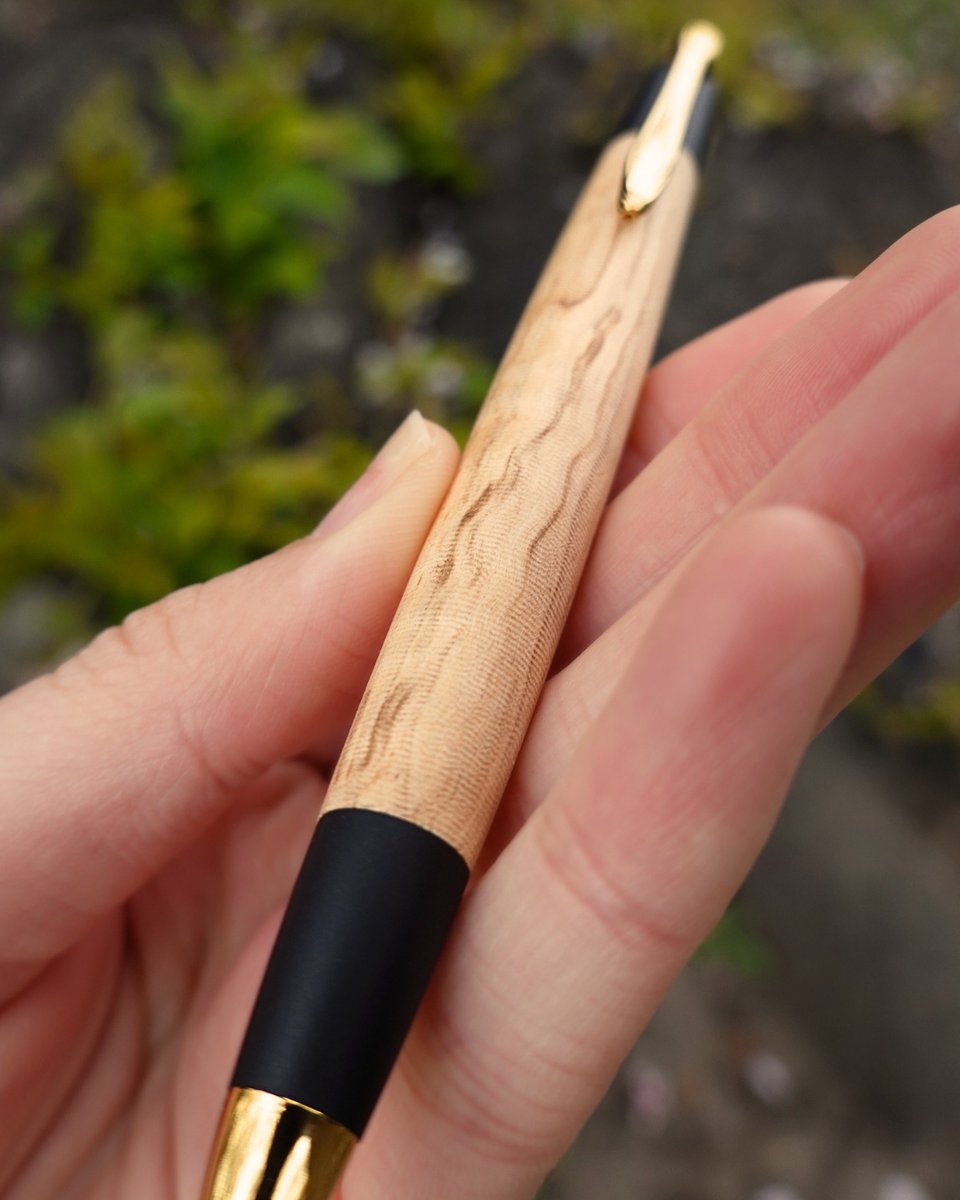ボナン店舗商品紹介✍️】 ペン樹種：栃（スポルテッド）