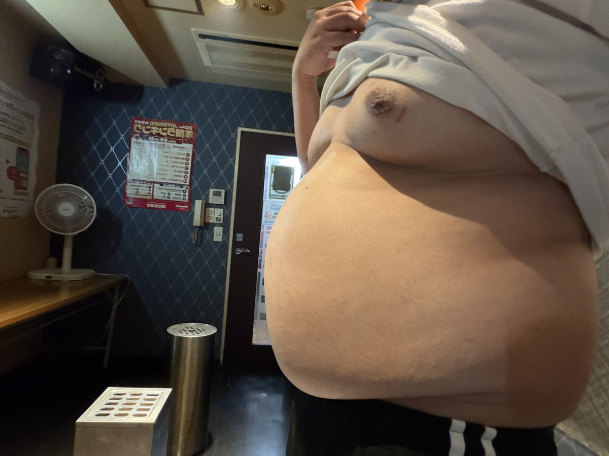 KURO🤯 tweet media