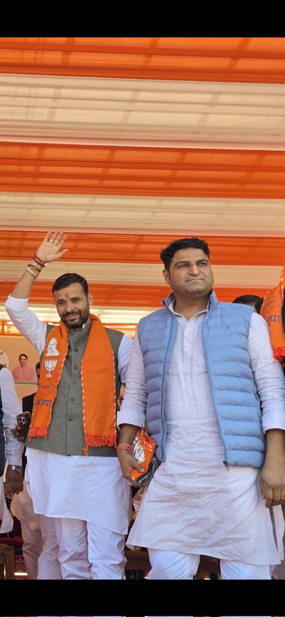 ChandraveerBJP's tweet photo. भारतीय जनता पार्टी राजस्थान के प्रदेश महामंत्री श्री डॉ. मिथिलेश गौतम जी को जन्मदिवस की हार्दिक  शुभकामनाएं एवं बधाई!

प्रभु श्री राम से आपके उत्तम स्वास्थ्य एवं दीर्घायु जीवन की कामना करता हूं।
@mithileshjaipur https://t.co/rEzjIx4e28