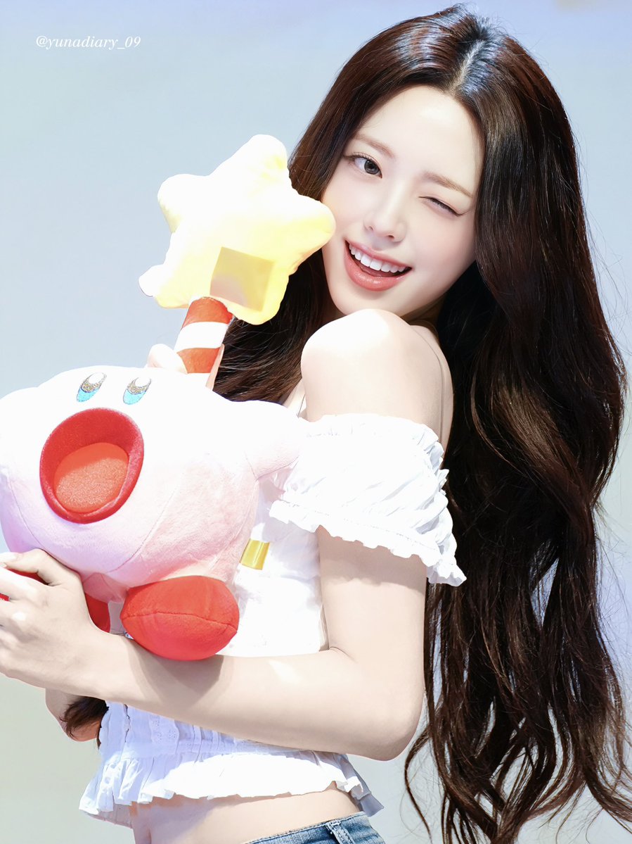 yunadiary_09 tweet media