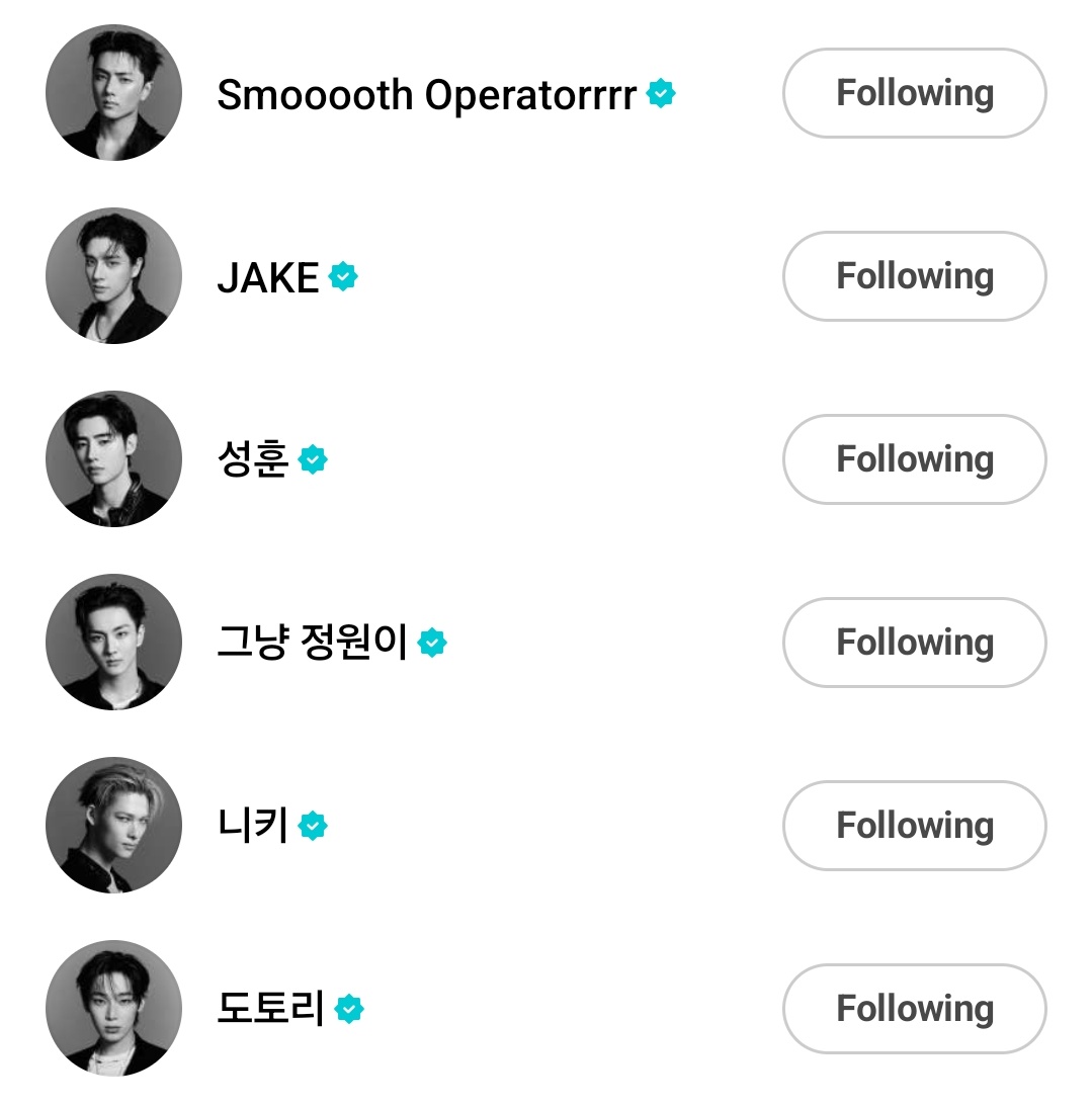 ENHYPEN changed their profile on weverse

From this                                To this