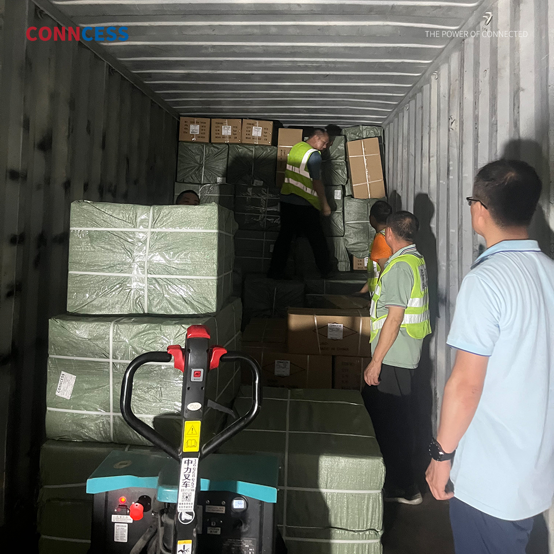 CONNCESS's tweet photo. 40HQ container. security &amp; structured cabling products https://t.co/fgiepKXyJZ