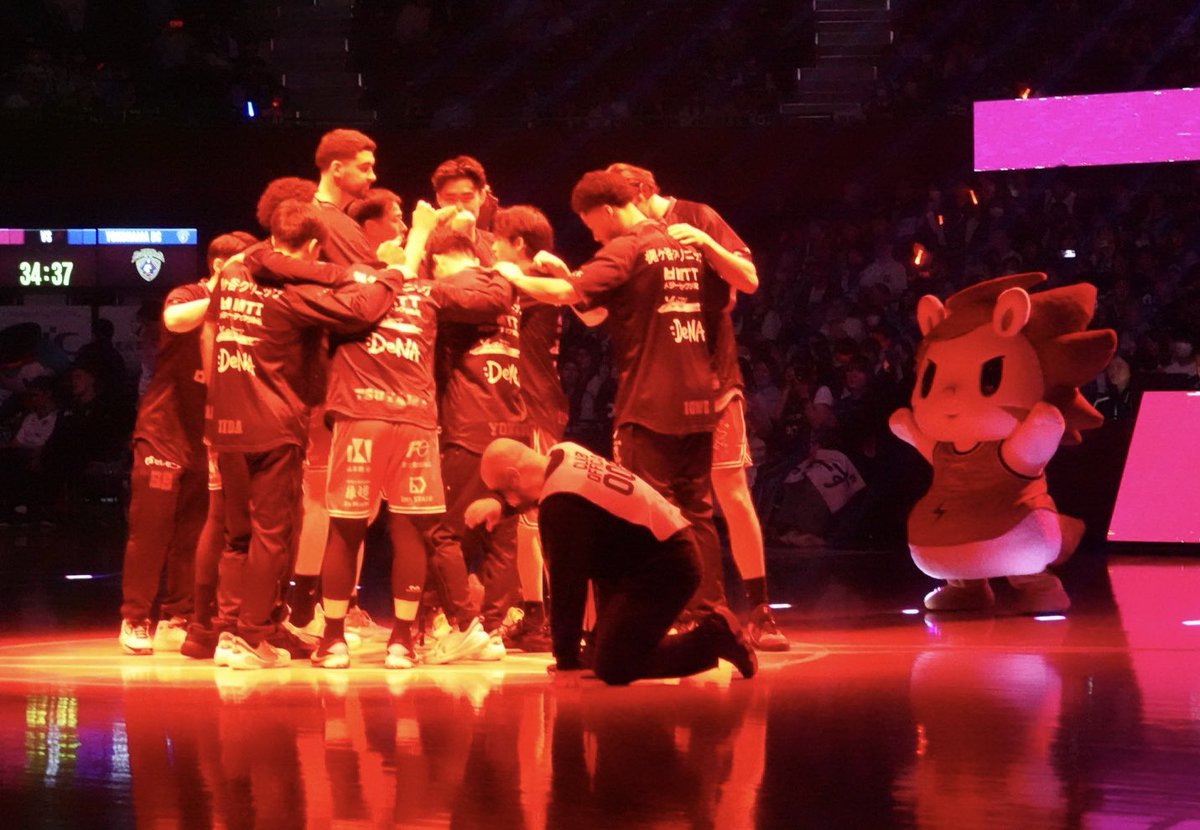 yumiiy_G's tweet photo. 今日の一戦も
選手の、そして川崎の未来につながる試合になりますように!
Let's Go ! サンダース✊🏼
#川崎ブレイブサンダース
#GAME_DAY https://t.co/pYEZs7H99Y