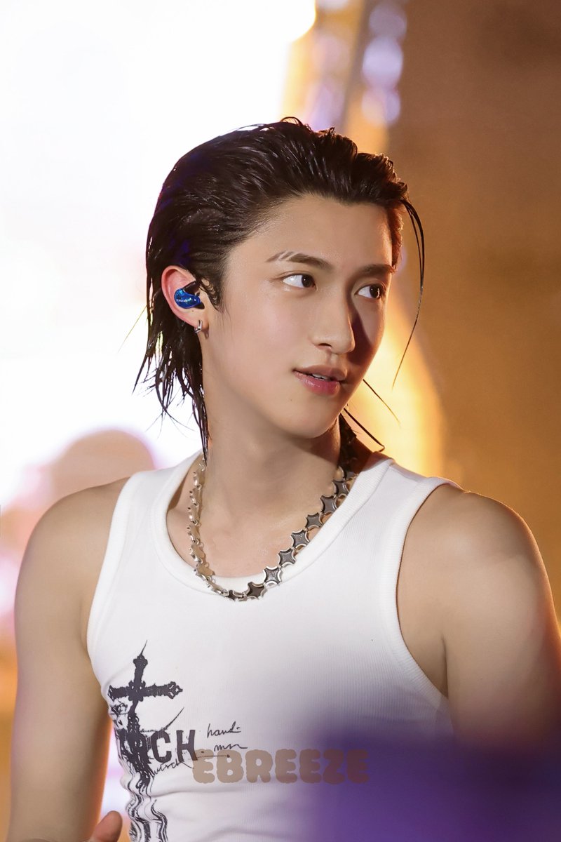 ᴇᴠᴇɴɪɴɢʙʀᴇᴇᴢᴇ tweet media