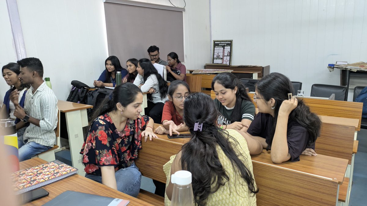 aicgim's tweet image. AIC GIM conducted a one-day workshop on Building a lean startup with a deep focus on deconstructing a Business Model Canvas at the @NFSU_Goa .

#StartupEcosystem #StartupIndia #Founder #Funding #Business #Goa