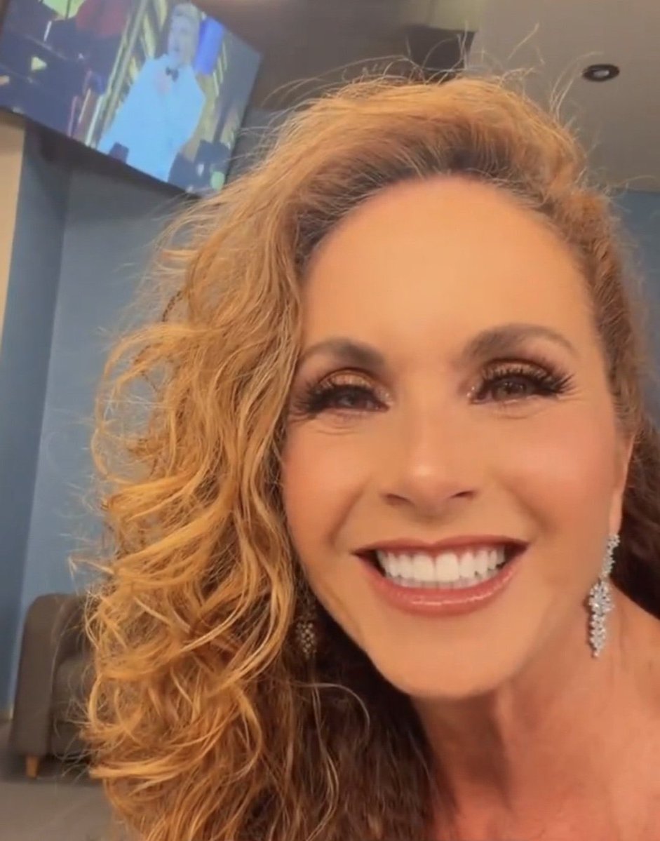 ყasmim☂️✨ tweet media