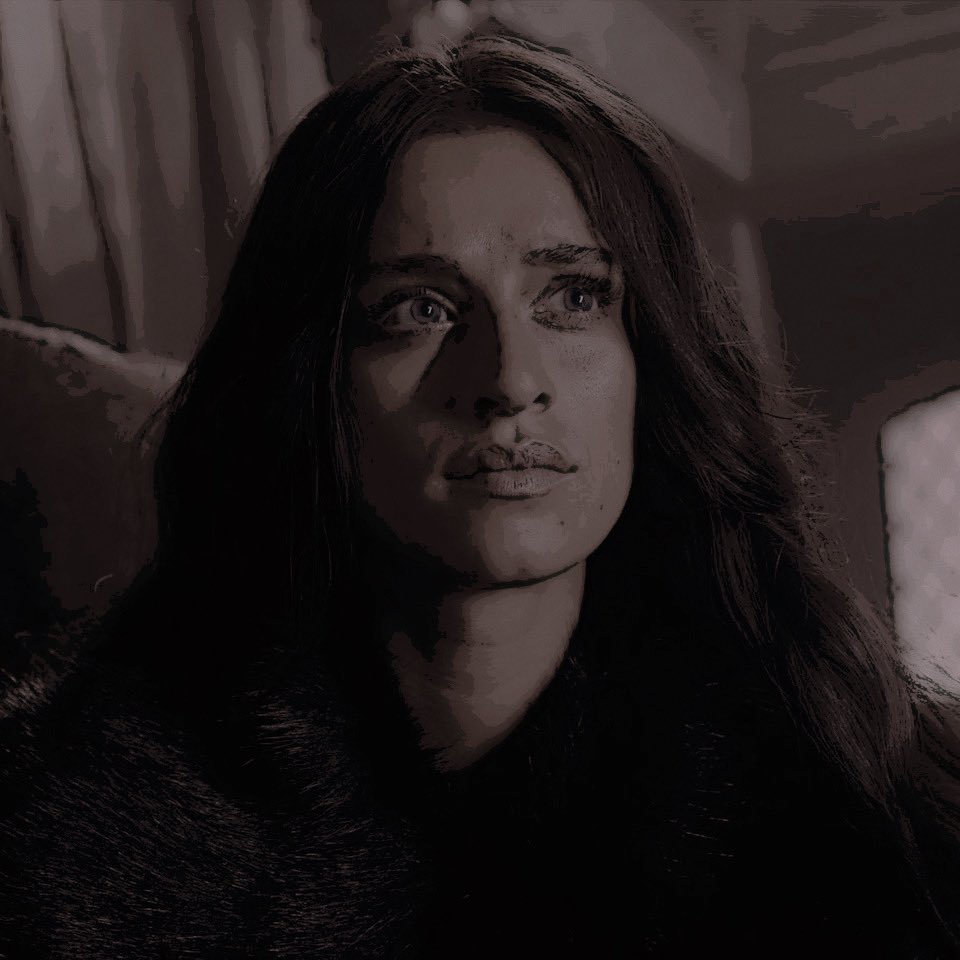 * 𝓡𝑨𝑽𝑬𝑵𝑵𝑨. (@velledknight) on Twitter photo 