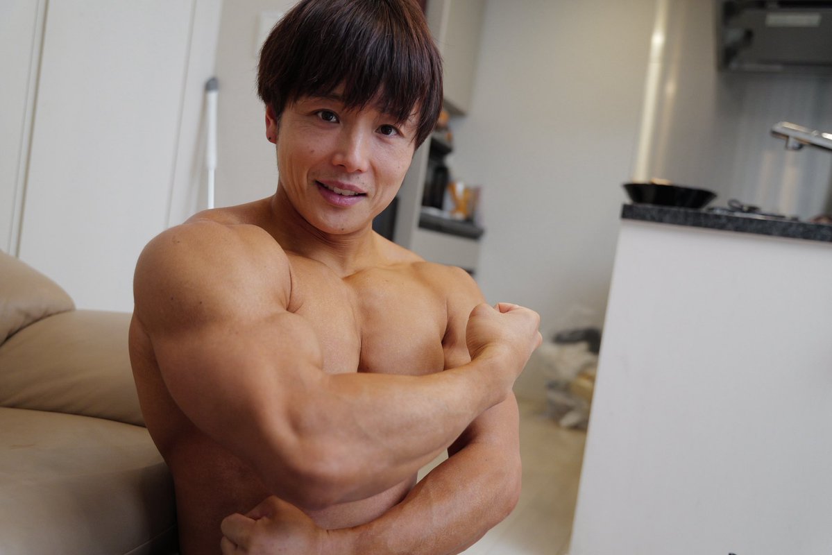 purotanyahhoo's tweet image. 付き合うメリット
・五頭身だからツーショで盛れる

・ハニトラ仕掛けて売れば大金手に入る　

・付き合うだけで寛大だと好感度上がる

・無職でもコレコレに売ればSNS伸びてその後の生活もインフルエンサーとしてやってける。