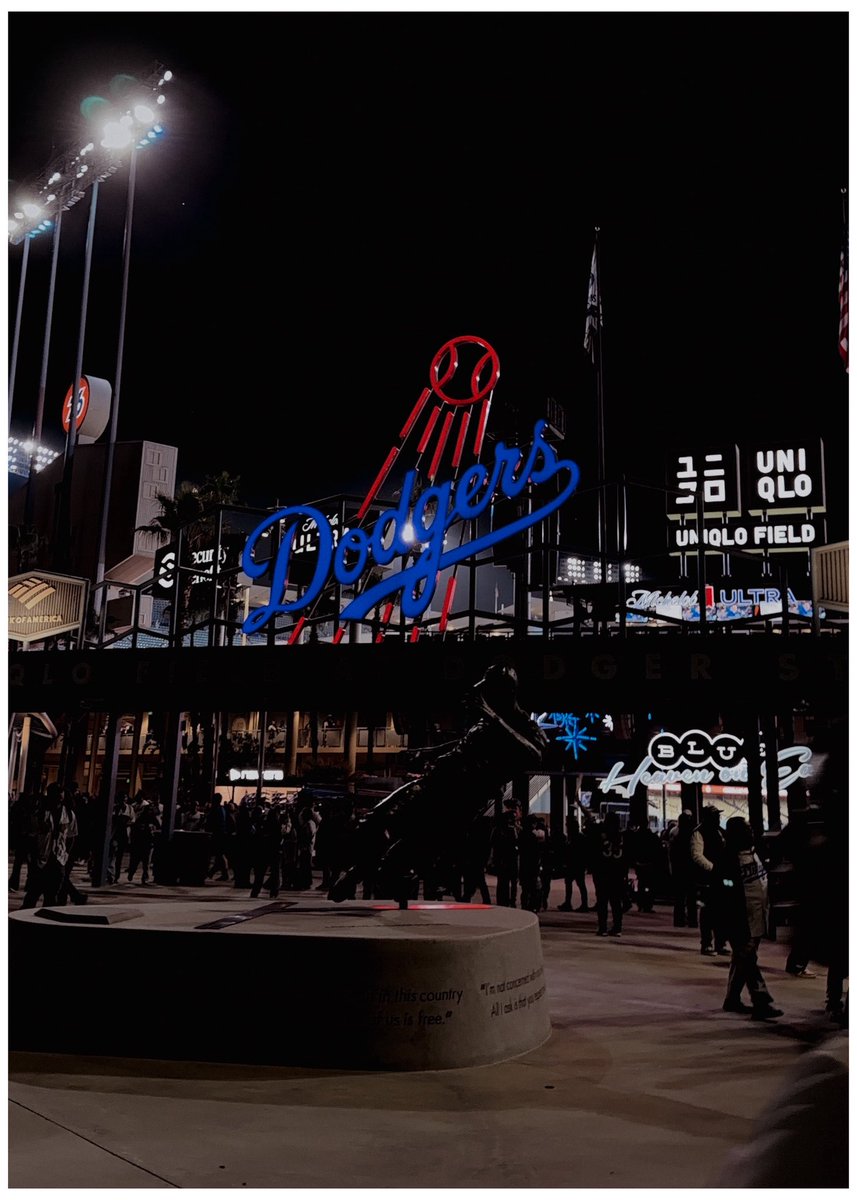 B2B WS CHAMP Max Muncy’s #1 Fan tweet media