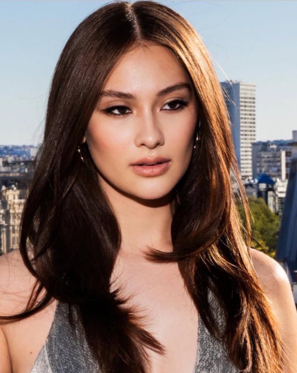 nads 𓂆 tweet media